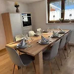 Διαμέρισμα Grosse, Ruhige In Rosengarten - Parkplaetze - 3 Schlafzimmer - Fahrradraum