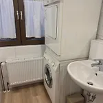 Διαμέρισμα Grosse, Ruhige In Rosengarten - Parkplaetze - 3 Schlafzimmer - Fahrradraum