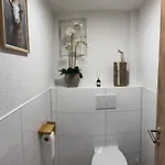 Grosse, Ruhige In Rosengarten - Parkplaetze - 3 Schlafzimmer - Fahrradraum Διαμέρισμα Rieden (Schwabisch Hall)