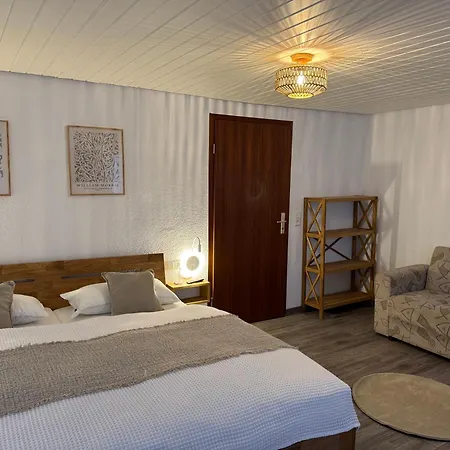 Διαμέρισμα Grosse, Ruhige Wohnung In Rosengarten - Parkplaetze - 3 Schlafzimmer - 7 Personen - 3 Tv *