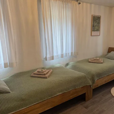 Apartmán Grosse, Ruhige In Rosengarten - Parkplaetze - 3 Schlafzimmer - Fahrradraum Rieden (Schwabisch Hall)