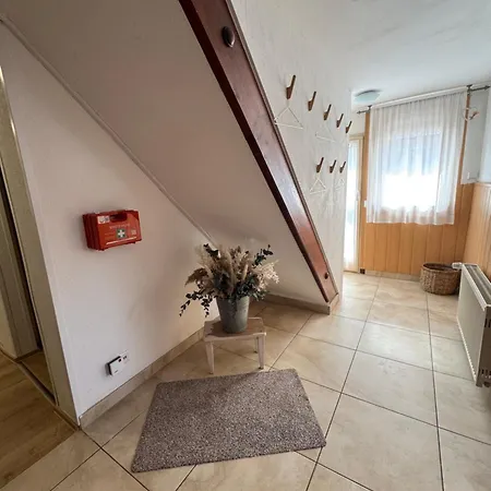 Διαμέρισμα Grosse, Ruhige Wohnung In Rosengarten - Parkplaetze - 3 Schlafzimmer - 7 Personen - 3 Tv Rieden (Schwabisch Hall)