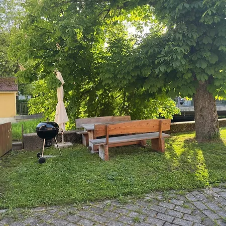 Grosse, Ruhige Wohnung In Rosengarten - Parkplaetze - 3 Schlafzimmer - 7 Personen - 3 Tv Διαμέρισμα *